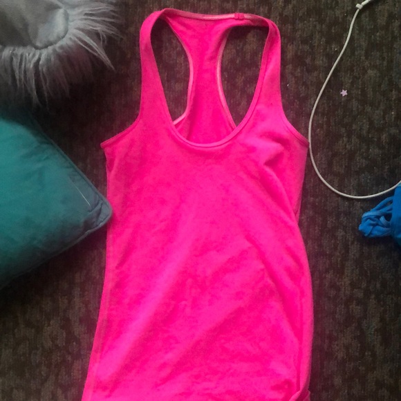 lululemon athletica Tops - Great condition hot pink Lululemon shirt